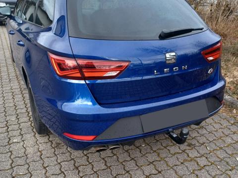 Anhängerkupplung nachrüsten SEAT Leon Auto Till München